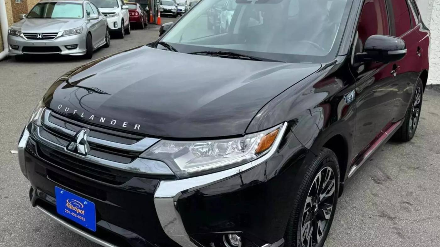2018 mitsubishi outlander phev gt