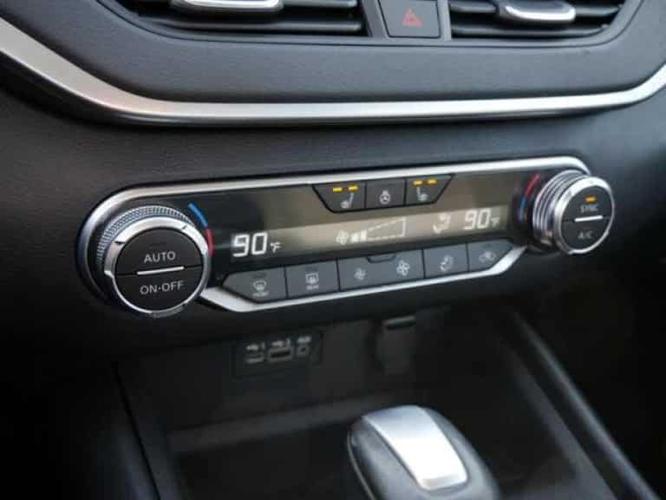 2019 nissan altima 2.5 sv in saint cloud, minnesota
