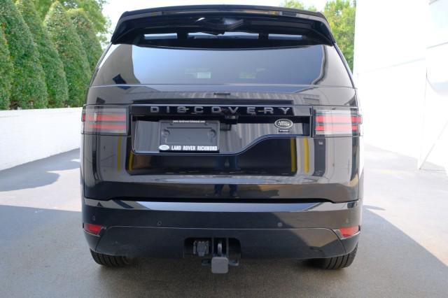 2023 land rover discovery p360 s r-dynamic