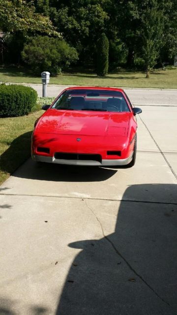 1985 pontiac fiero gt, 2000 actual miles red v6