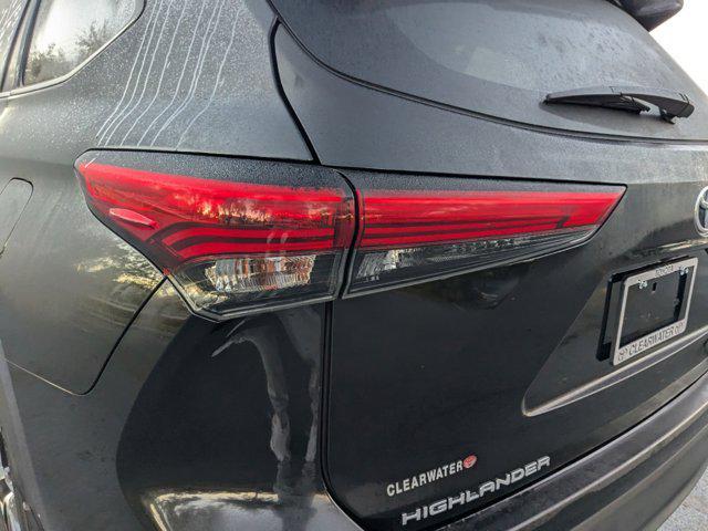 2021 toyota highlander xle