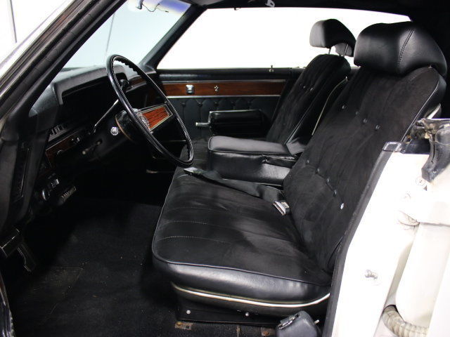 big-block, 427 v8 land yacht, loaded w/ options, fresh re-spray, all-stock!!