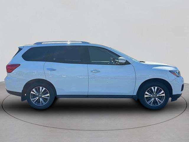 2019 nissan pathfinder s