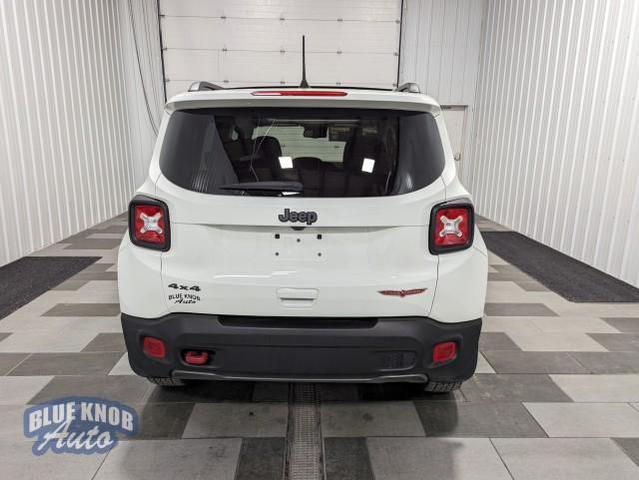 2021 jeep renegade trailhawk