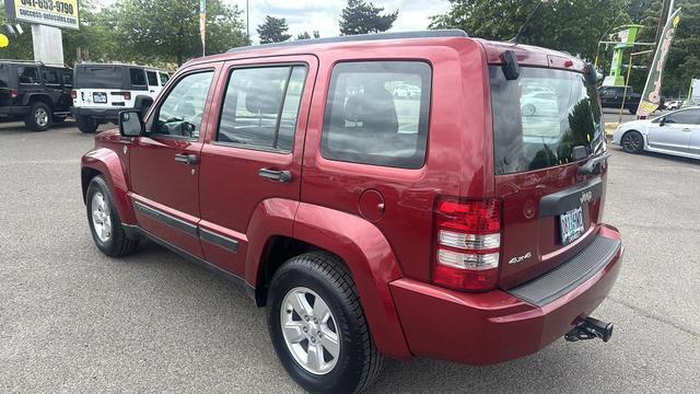 2012 jeep liberty sport