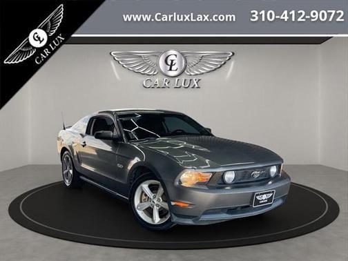 2011 ford mustang