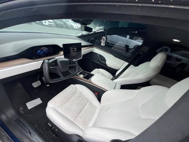 2023 tesla model x standard range