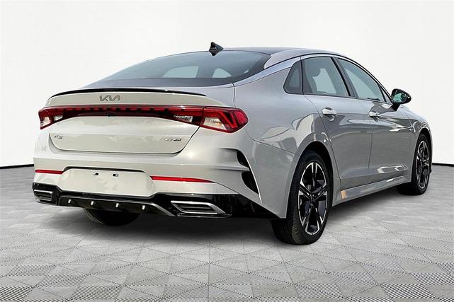 2022 kia k5 gt-line