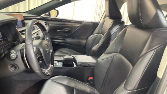 2021 Lexus ES