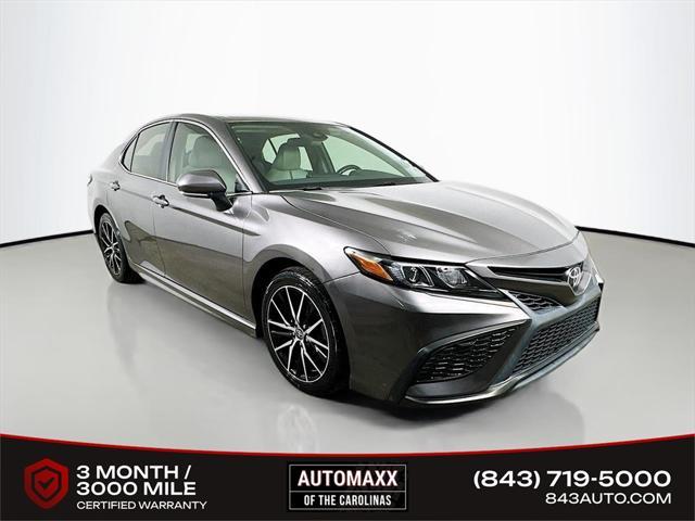2021 toyota camry se