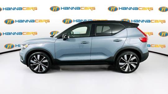 2022 Volvo XC40