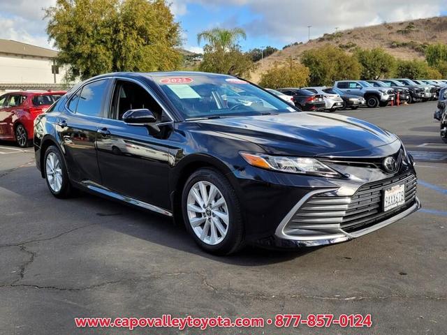 2022 toyota camry le