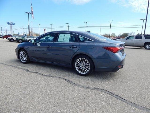 2019 toyota avalon limited in chester, indiana