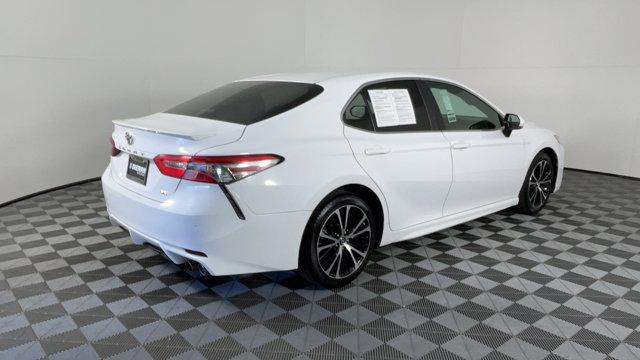 2018 toyota camry se