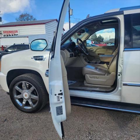 2012 cadillac escalade ext luxury