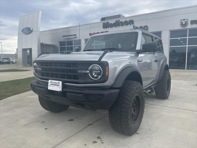 2023 ford bronco base