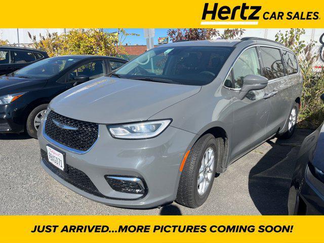 2022 chrysler pacifica touring l