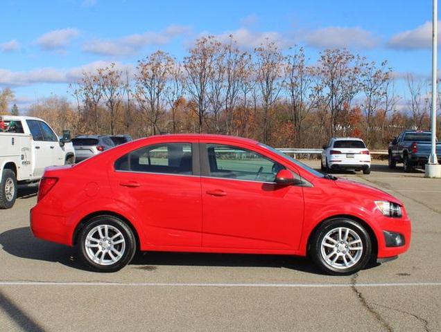 2012 chevrolet sonic 2lt