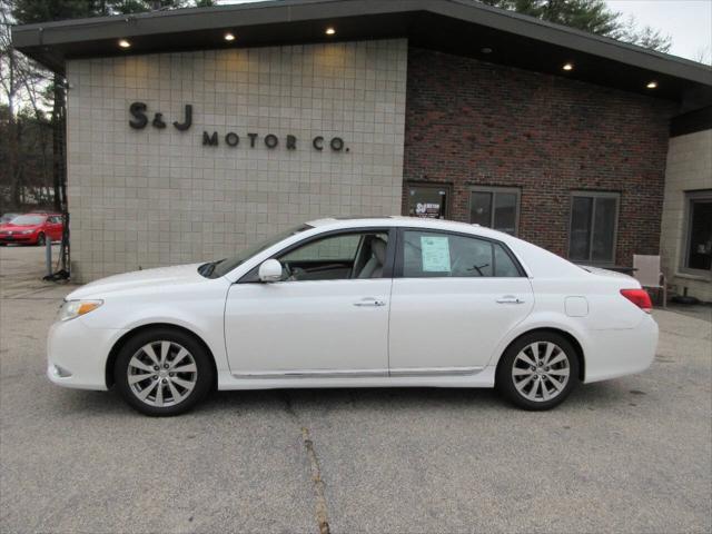 2011 toyota avalon limited