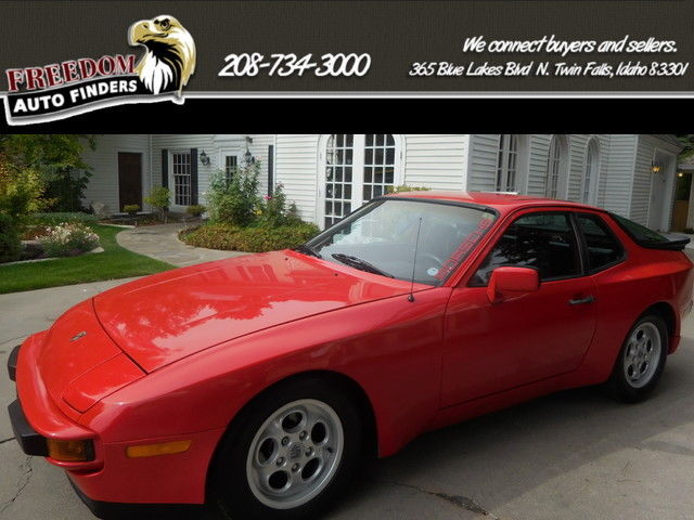 1984 porshe 944,red,new battery, this porcshe is ready for a nice drive !