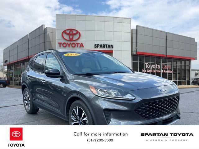 2020 ford escape se