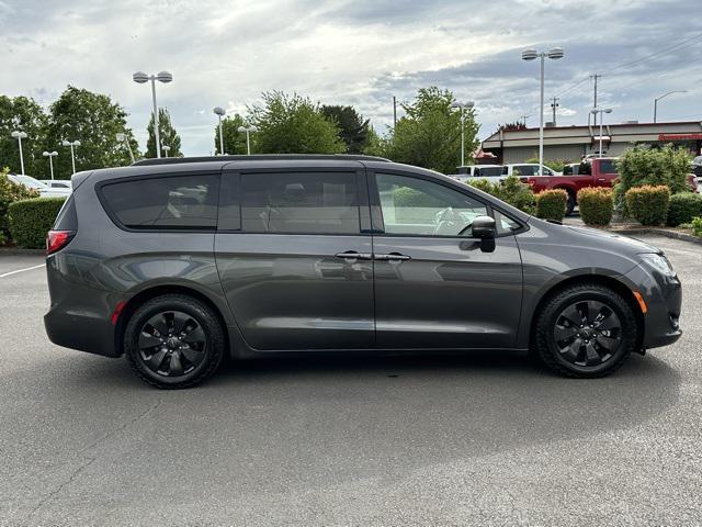 2020 chrysler pacifica hybrid red s edition