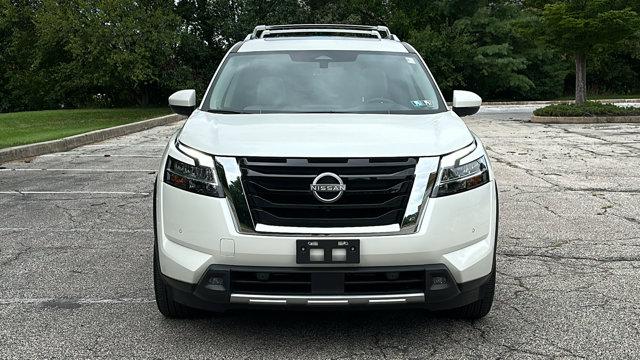 2023 nissan pathfinder sl