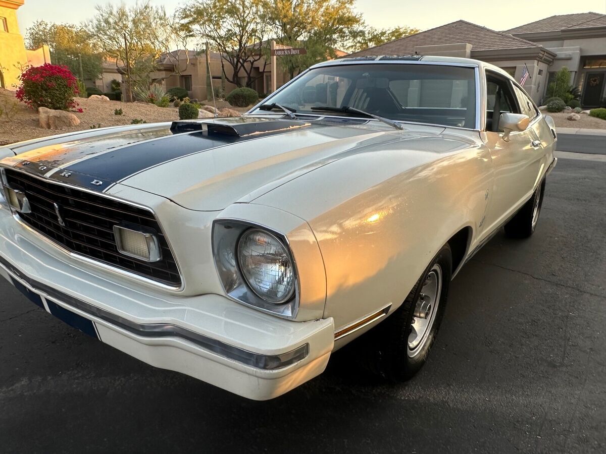1976 ford mustang coupe white rwd automatic cobra 2