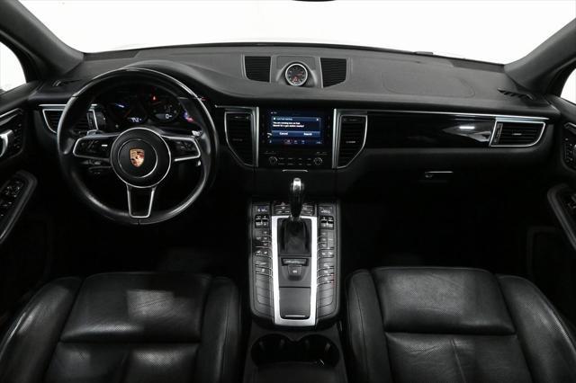 2018 porsche macan base