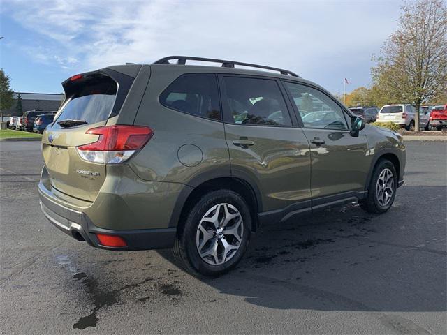 2022 subaru forester premium