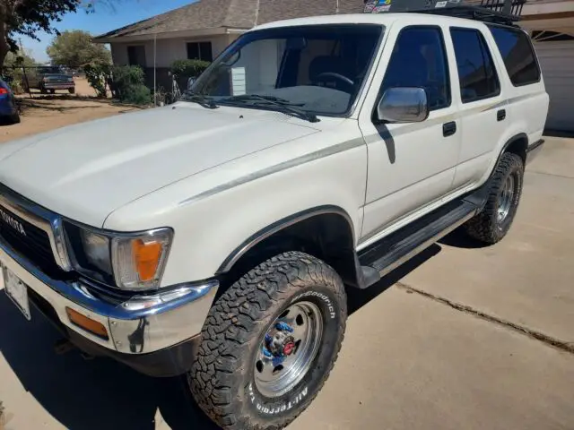 1990 toyota 4runner suv white 4wd manual vn39 sr5