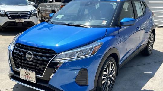 2024 Nissan Kicks sv