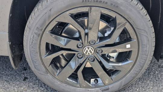2024 Volkswagen Taos