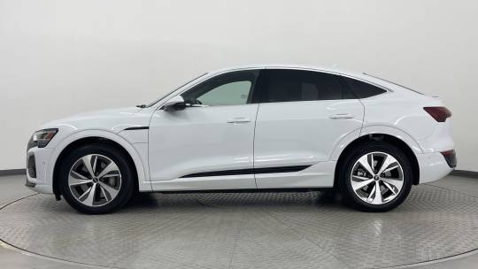 2024 Audi Q8 e-tron sportback s line premium plus