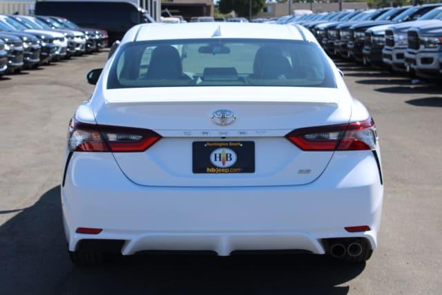 2023 toyota camry se