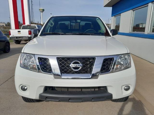 2020 nissan frontier sv