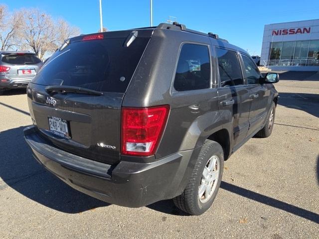 2005 jeep grand cherokee laredo