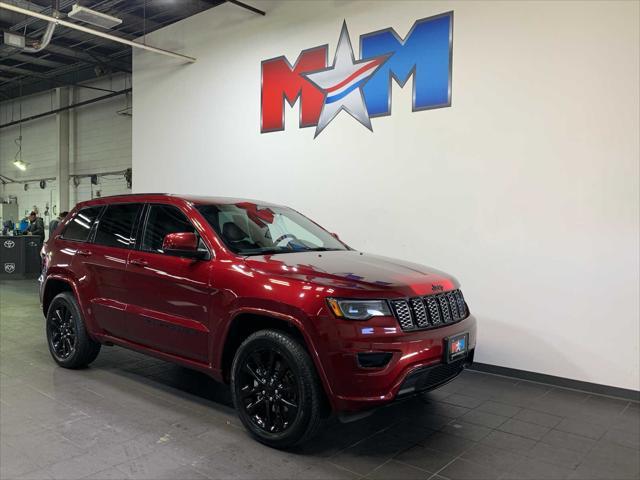 2022 jeep grand cherokee laredo