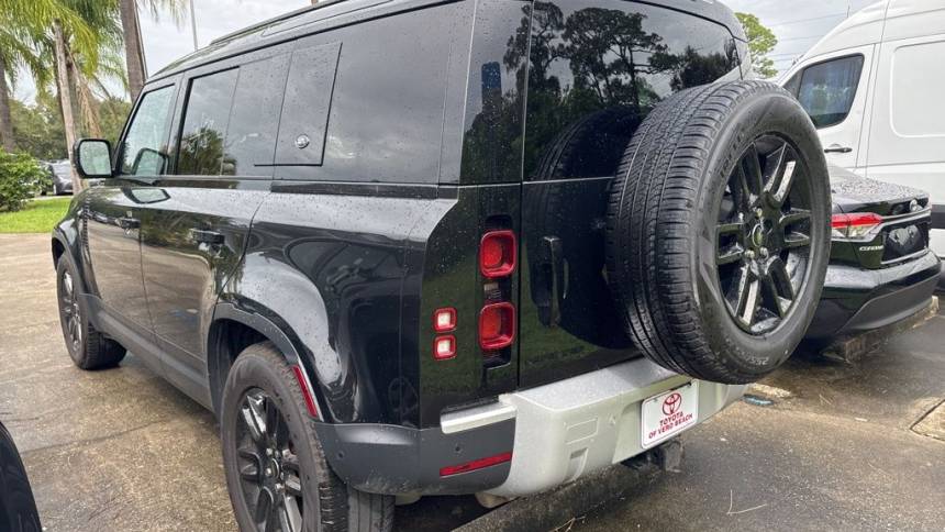 2024 land rover defender 110 p300 s