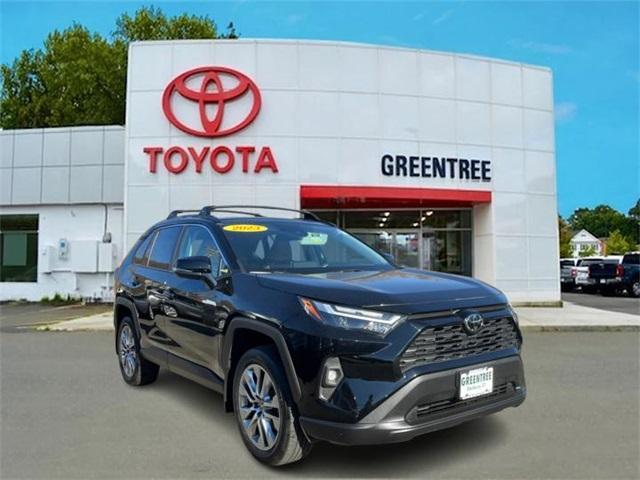 2023 toyota rav4 xle premium