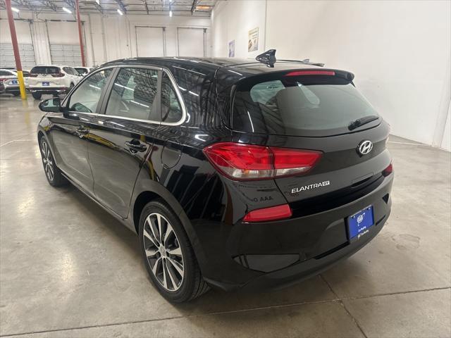 2020 hyundai elantra gt base
