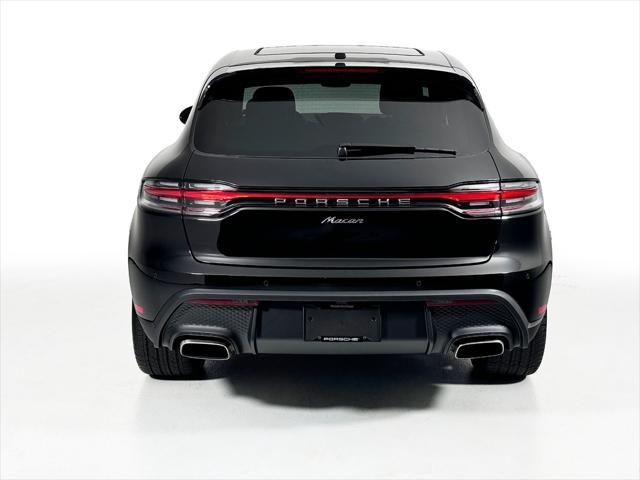 2024 porsche macan base