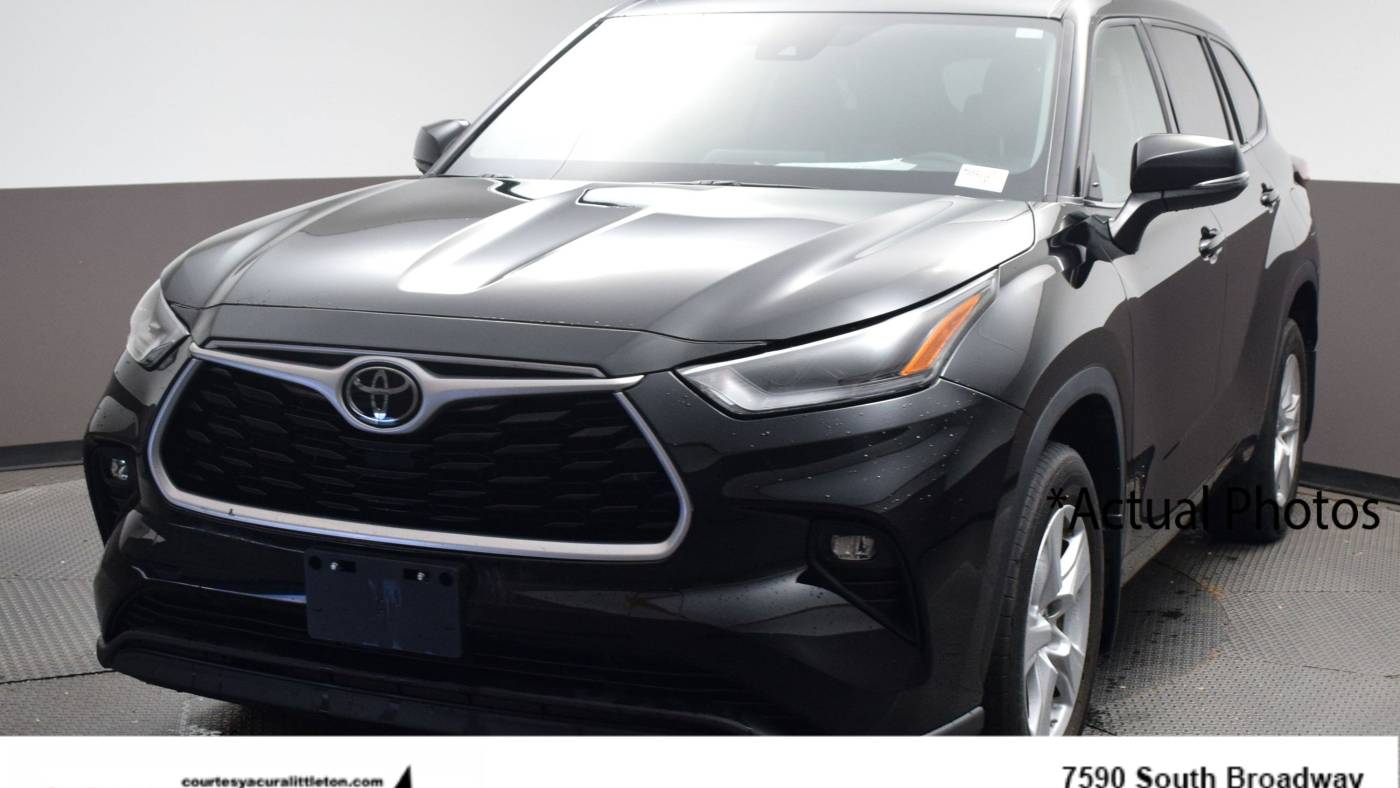 2021 toyota highlander le
