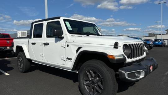 2024 Jeep Gladiator