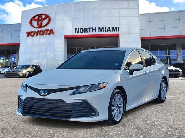 2023 toyota camry le