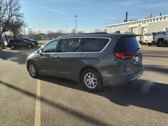2022 chrysler pacifica touring l