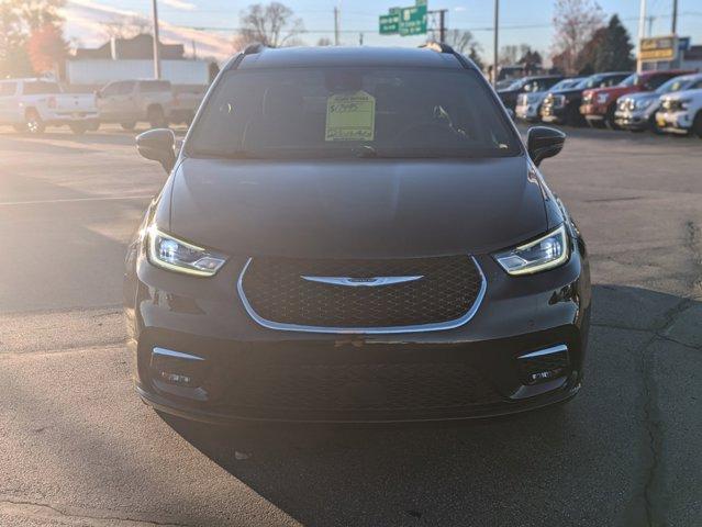 2022 chrysler pacifica touring