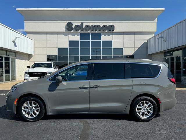 2022 chrysler pacifica touring l