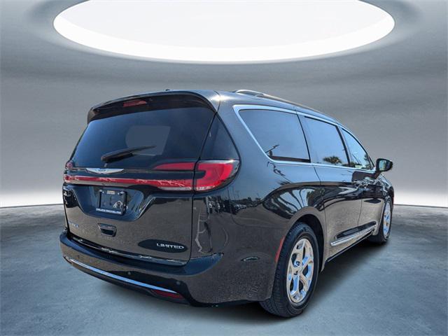 2022 chrysler pacifica limited