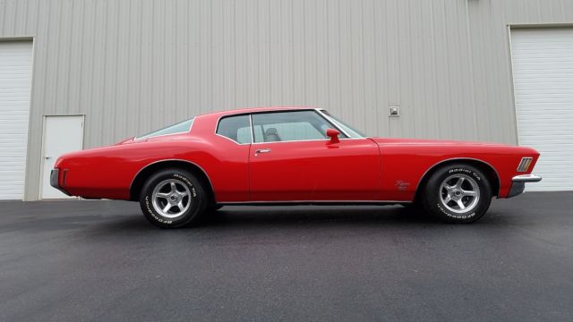 1971 buick riviera gs boat tail